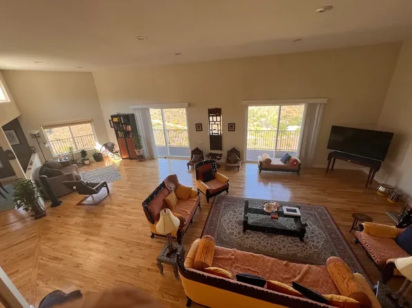 38 Sage Ln, Bell Canyon, CA 91307