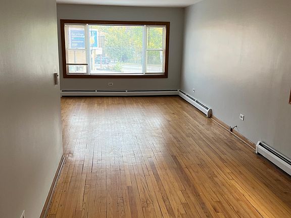 4th image of 4953 W Foster Ave Unit 2