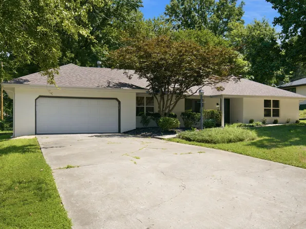 1524 S Charing Avenue, Springfield, MO 65809