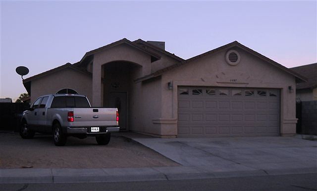 1st image of 1457 E San Pedro St