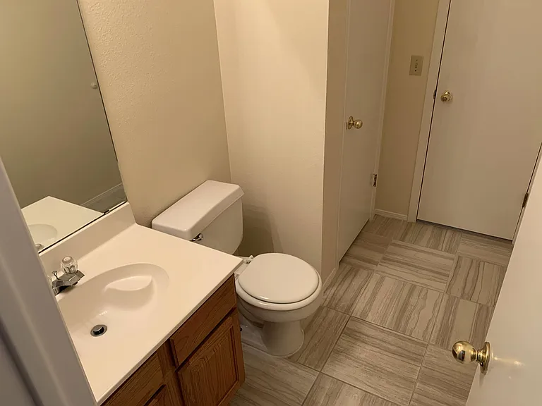 10911 Grassmere Ct — Photo 16