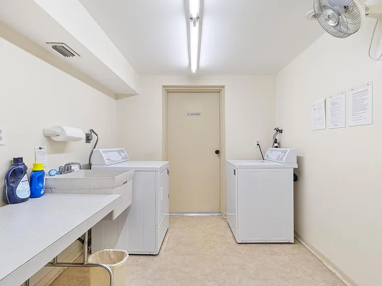 5220 Brittany Dr S #1309 — Photo 23