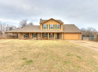 6 Kickapoo Valley Rd, McLoud, OK 74851