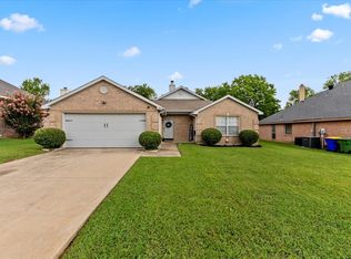 709 Grandview Ave, Seagoville, TX 75159