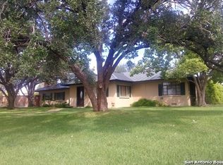 1002 Houston, Cotulla, TX 78014