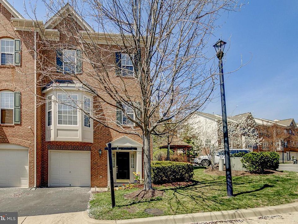1st image of 401 Ashford Ln