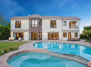 2055 Stradella Rd, Los Angeles, CA 90077