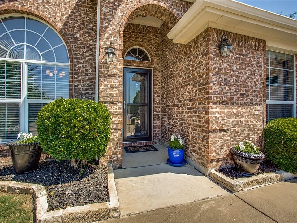 1st image of 15458 Calico Ct