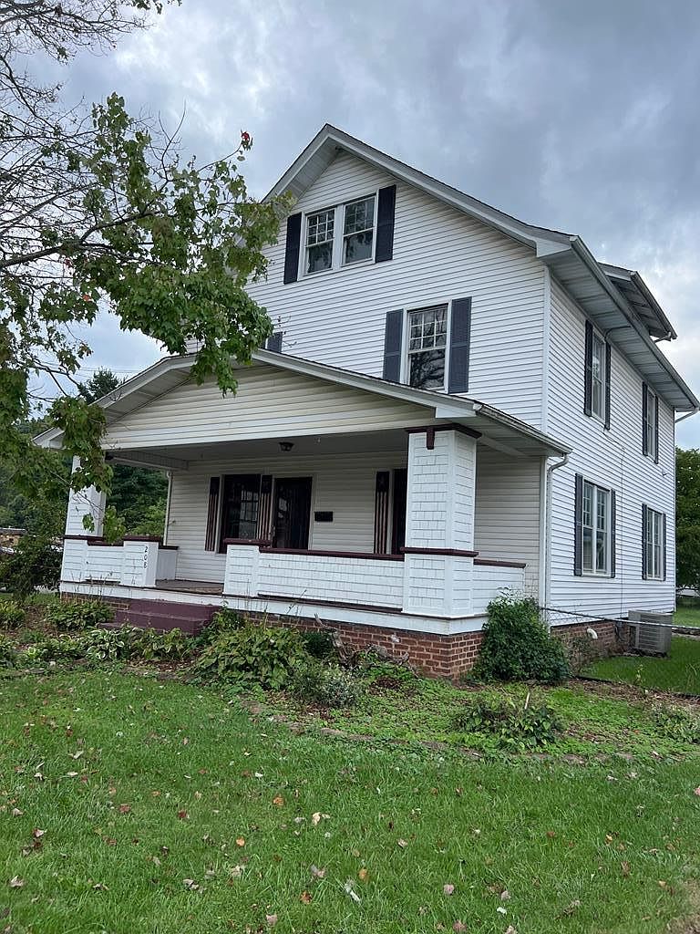 208 Montrose St, Bluefield, VA 24605 MLS 52452 Zillow