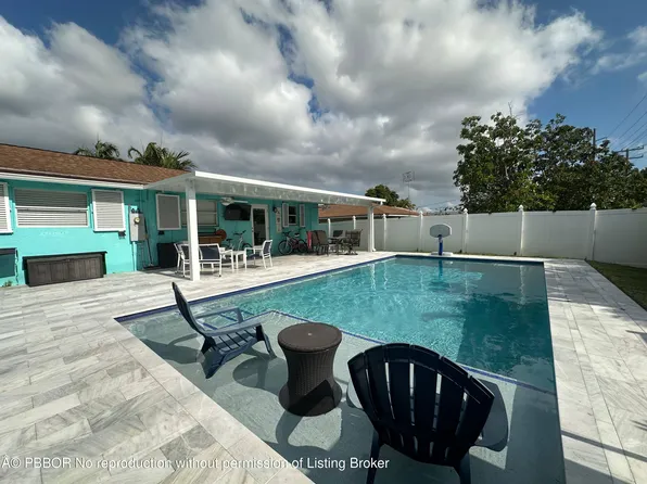 442 Griswold Dr, Lake Worth, FL 33461