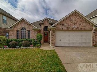 4841 Summer Oaks Ln, Fort Worth, TX 76123