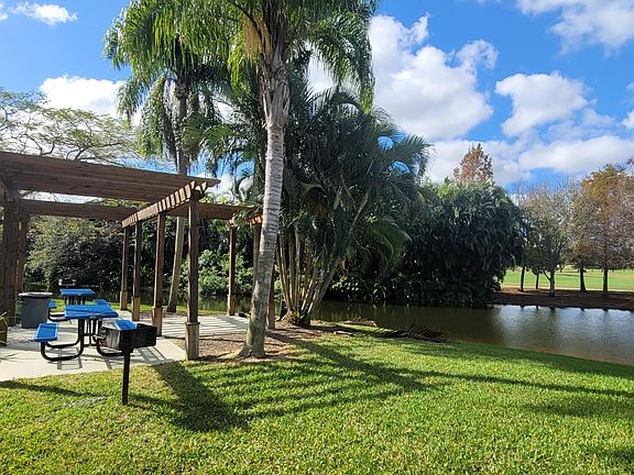 2nd image of 12400 Vista Isles Dr APT 1422