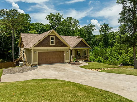 2nd image of 420 Meadow Cir