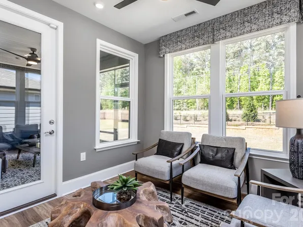 7552 Pedigree Cir, Lancaster, SC 29720