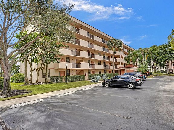 2nd image of 2768 Carambola Circle S #301