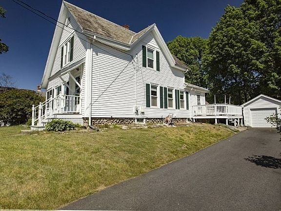3rd image of 28 Augustine St