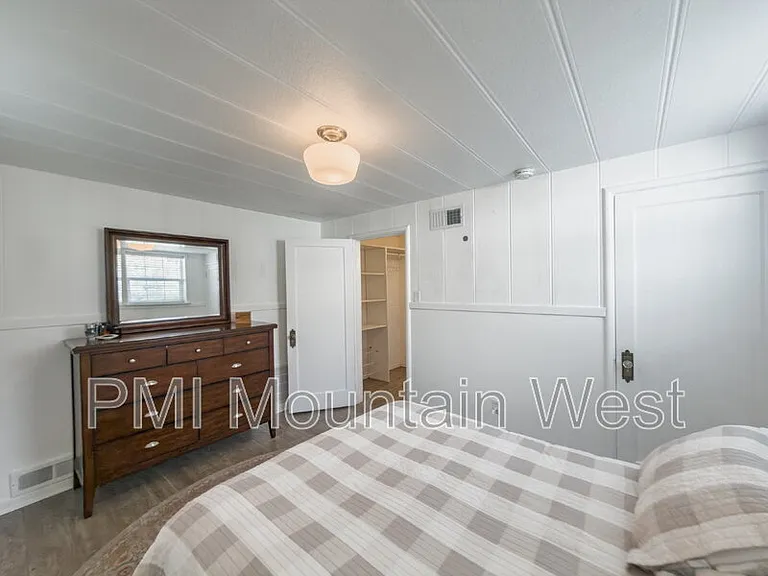 2122 S 1800 E — Photo 62