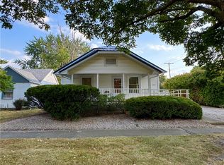 2921 Moultrie Ave, Mattoon, IL 61938