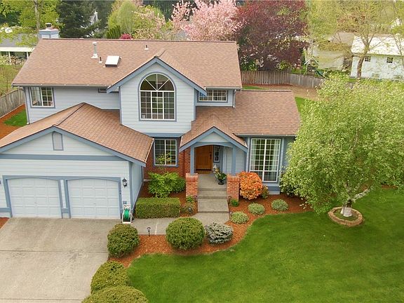 3rd image of 11104 223rd Avenue Ct E