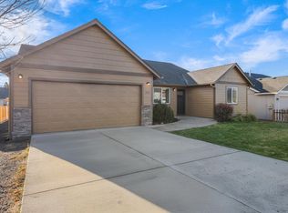 722 NE Redwood Ave, Redmond, OR