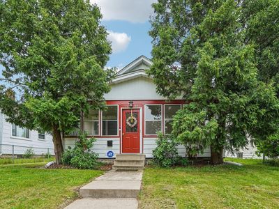 1694 Ivy Ave E, Saint Paul, MN, 55106