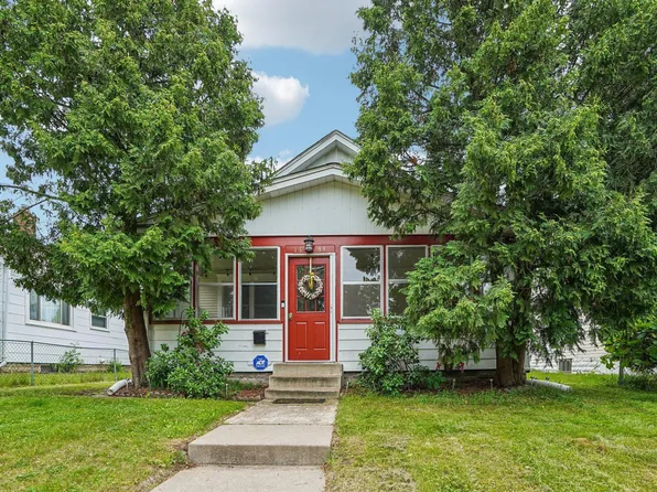 1694 Ivy Ave E, Saint Paul, MN 55106