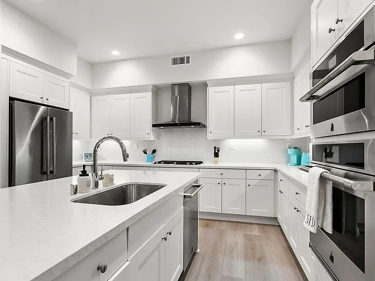 3440 Doheny Way — Photo 12