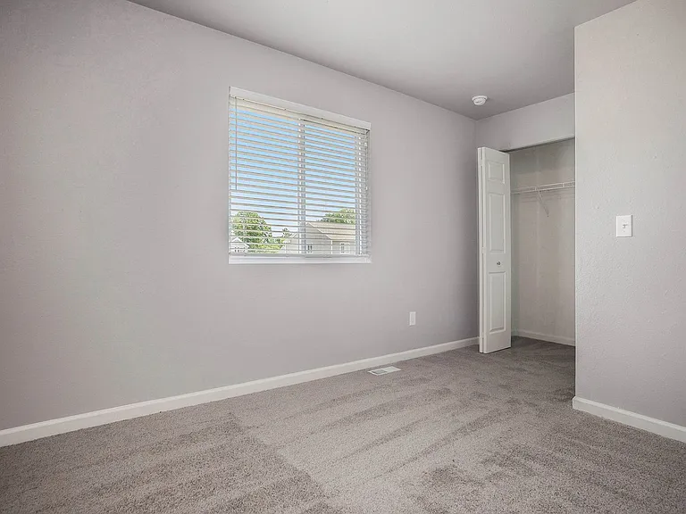 5643 Claremount St — Photo 14