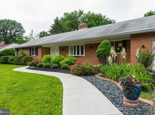 4010 Saint Johns Ln, Ellicott City, MD 21042