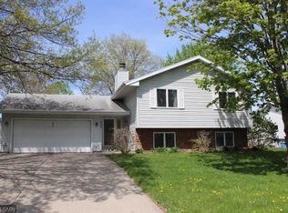 253 Stassen Dr, West Saint Paul, MN 55118
