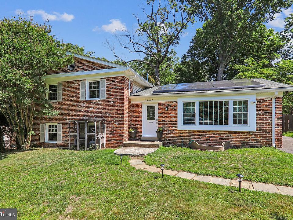 1st image of 1002 Devere Dr