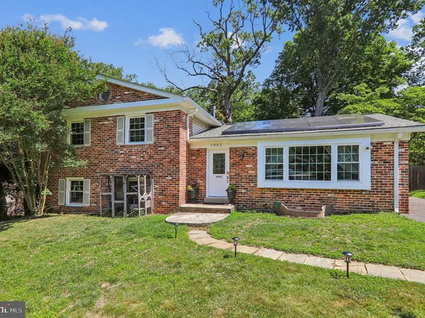 1002 Devere Dr, Silver Spring, MD 20903