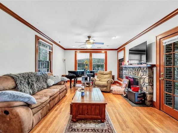 winston-salem-north-carolina-117618897 picture