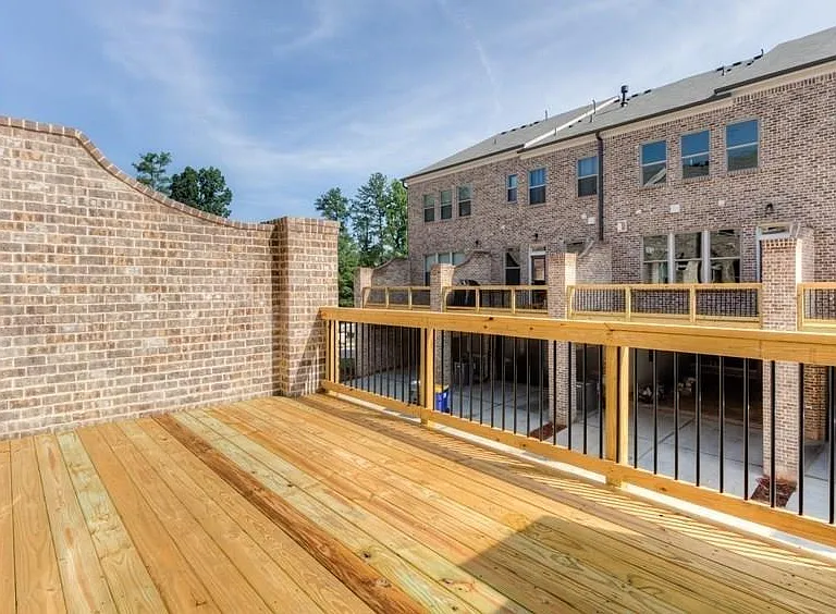 2286 McLean Chase SE — Photo 32