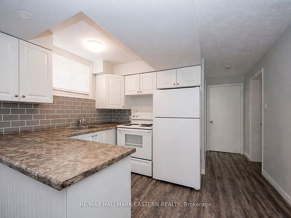 5th image of 722 Chemong Rd