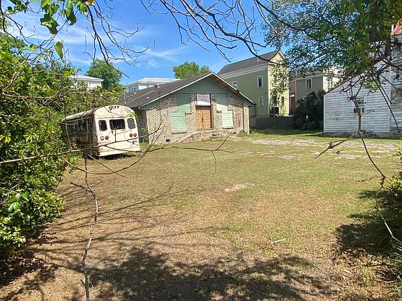 3rd image of 148 President St