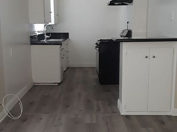 2nd image of 1214 Molino Ave APT 8