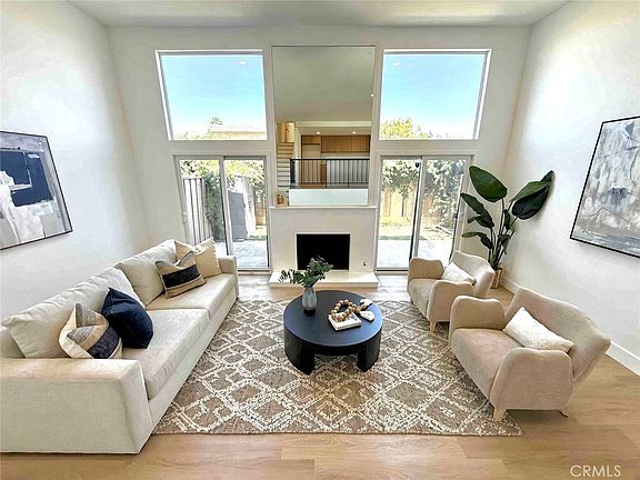 4th image of 2707 Vanderbilt Ln #3