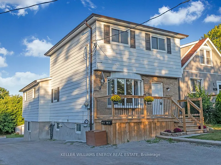 337 Oshawa Blvd N #FRONT — Photo 1