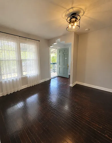 1718 Pine Grove Ave #3 Photo 1