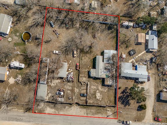 5th image of 125 Rolling Fork Dr