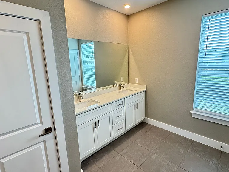 118 Lily Ln — Photo 15