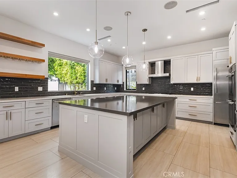 5017 Hesperia Ave — Photo 18