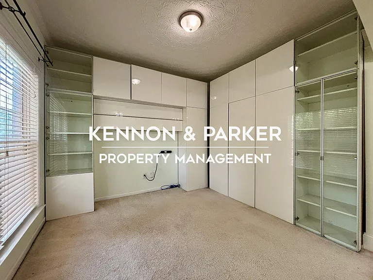 4613 English Ivy Dr — Photo 3