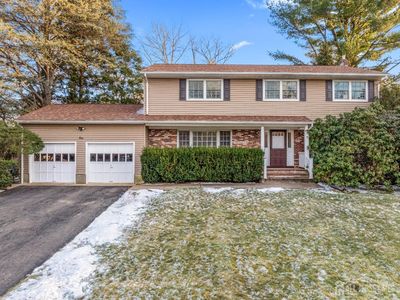 1 Eileen Ct, East Brunswick, NJ, 08816