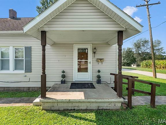 3rd image of 218 Lula Ave
