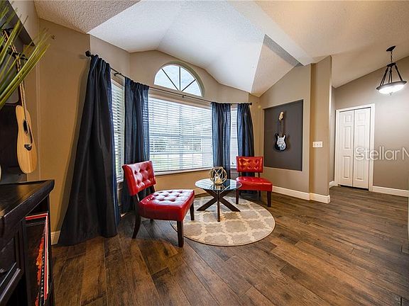 4th image of 764 Jordon Ct
