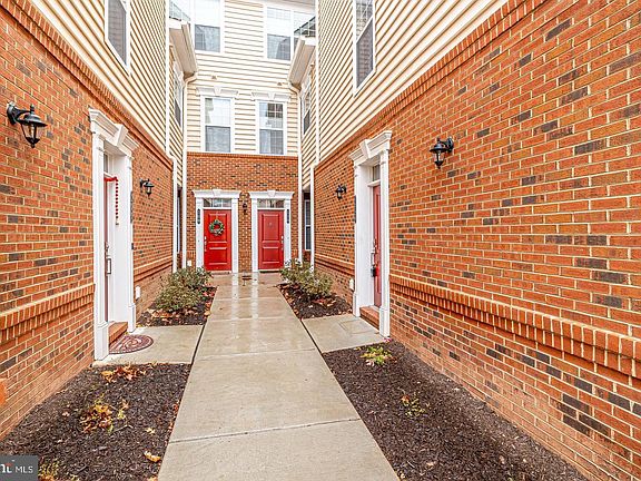 3rd image of 23265 Milltown Knoll Sq #113