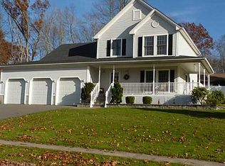 336 Russet Ln, Southington, CT 06489