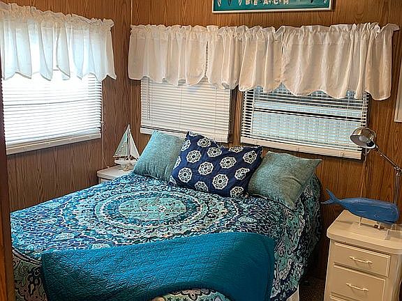 3rd image of 322 Cuarto Ln